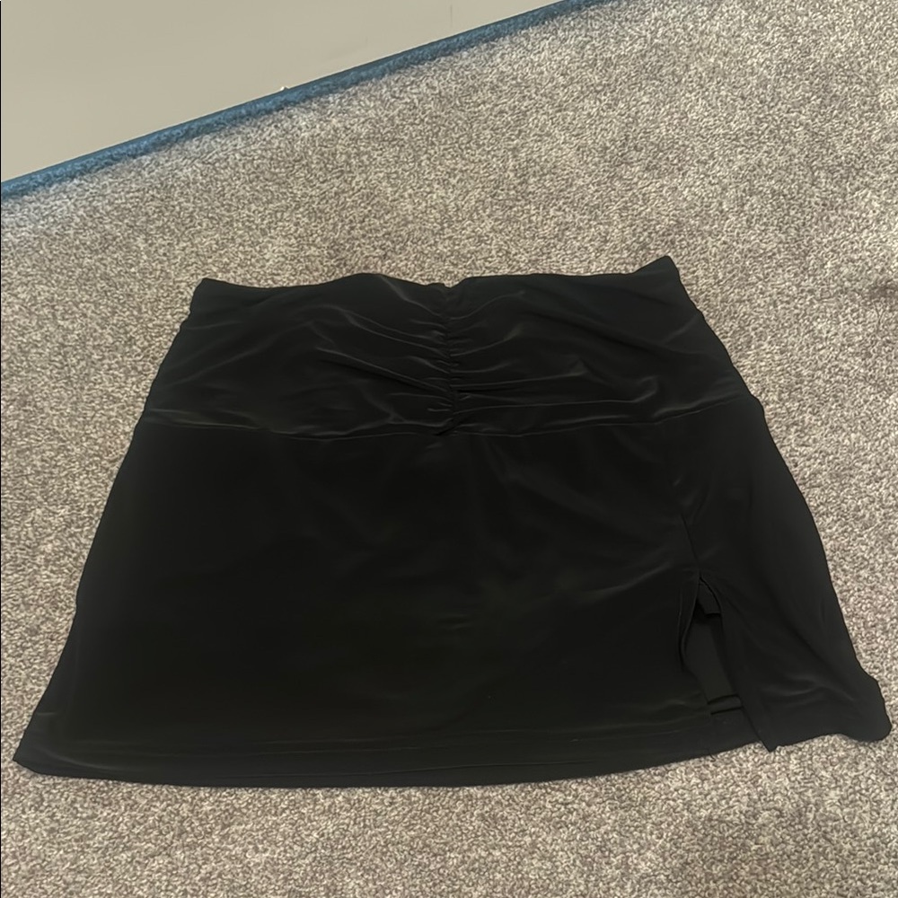 ⭐️TIGER MIST Black Ruched Mini Skort